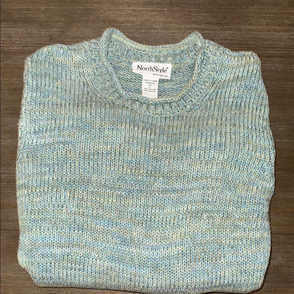 NorthStyle Sweater - Picture 2 of 4